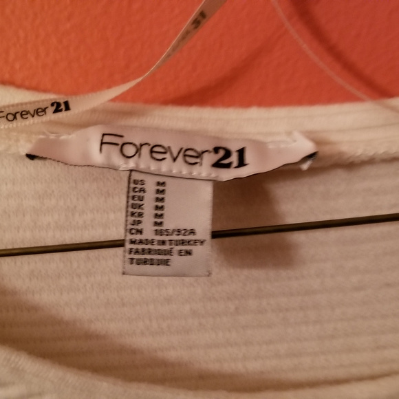 Forever21 White top - Picture 2 of 3